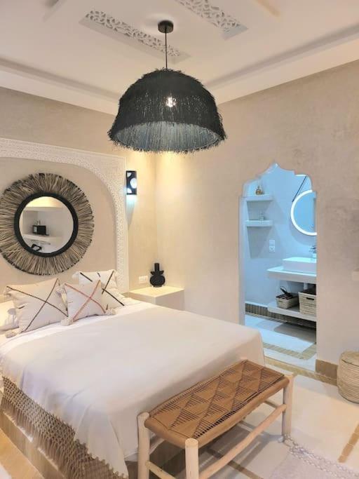 Riad Isahiac Avec Piscine En Exclusivite Marraquexe Exterior foto